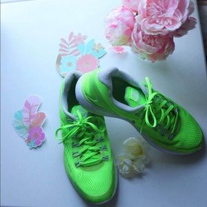 Men’s green Nike size 13